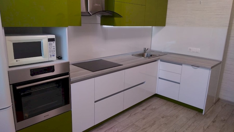Белый кухонный гарнитур-Кухня из пластика «Модель 572»-фото9