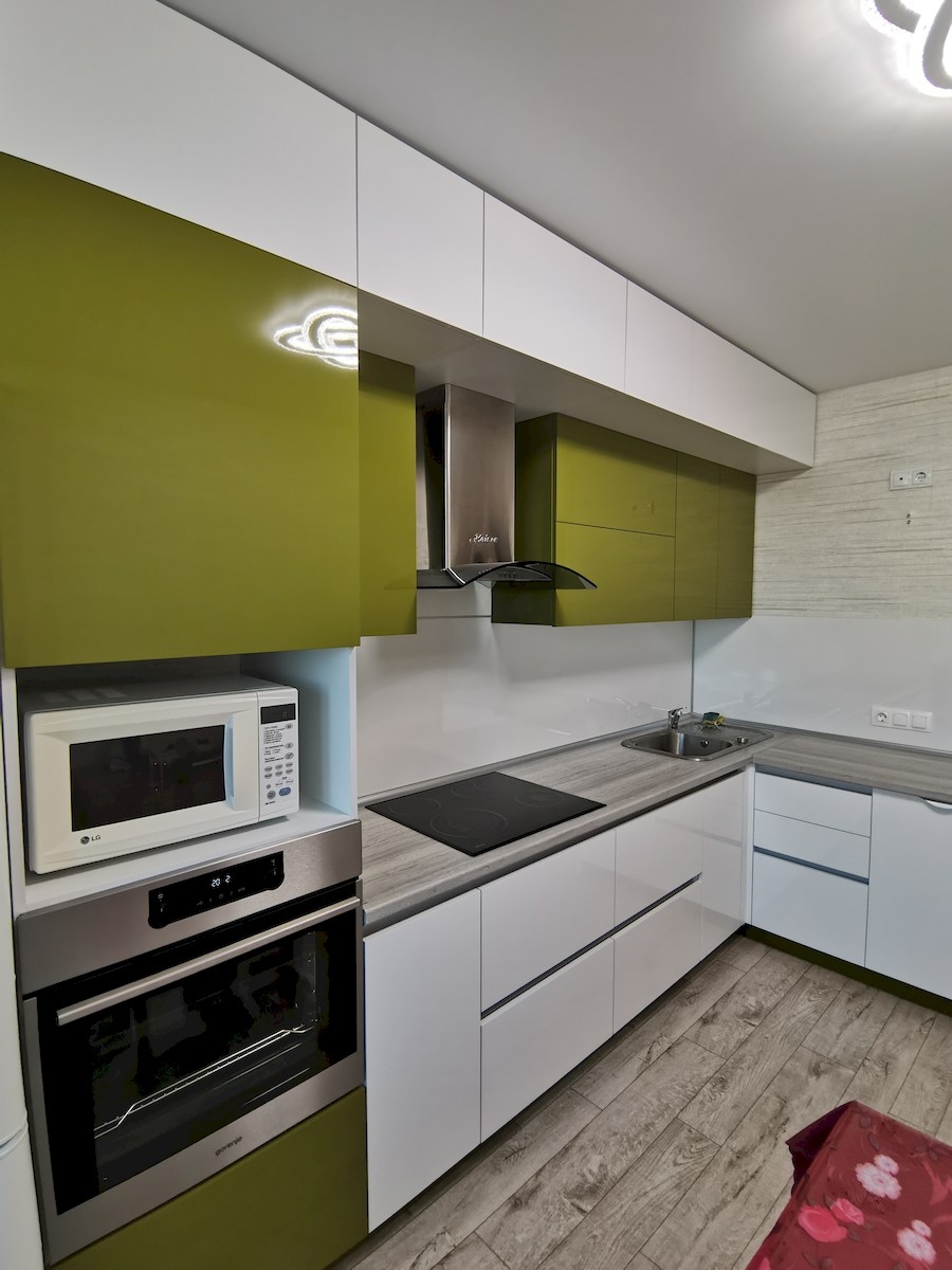 Белый кухонный гарнитур-Кухня из пластика «Модель 572»-фото5