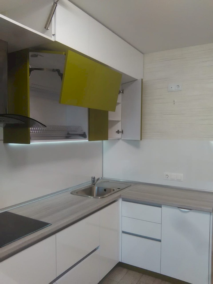 Белый кухонный гарнитур-Кухня из пластика «Модель 572»-фото15